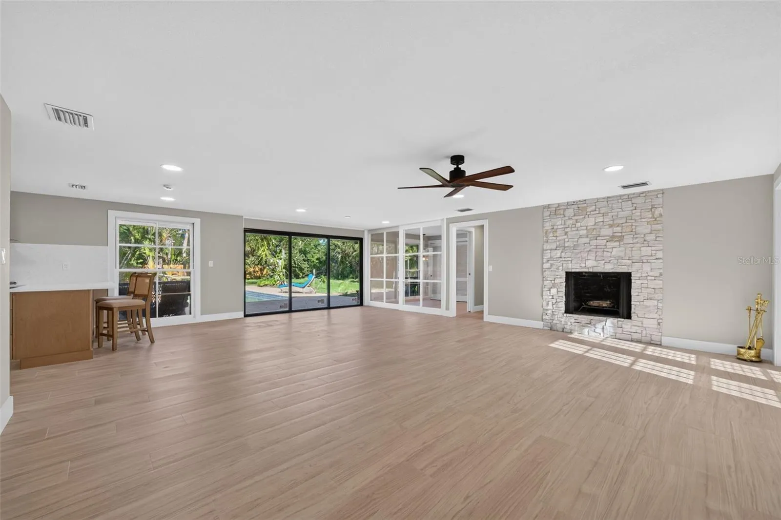 290 SPANIARDS RD