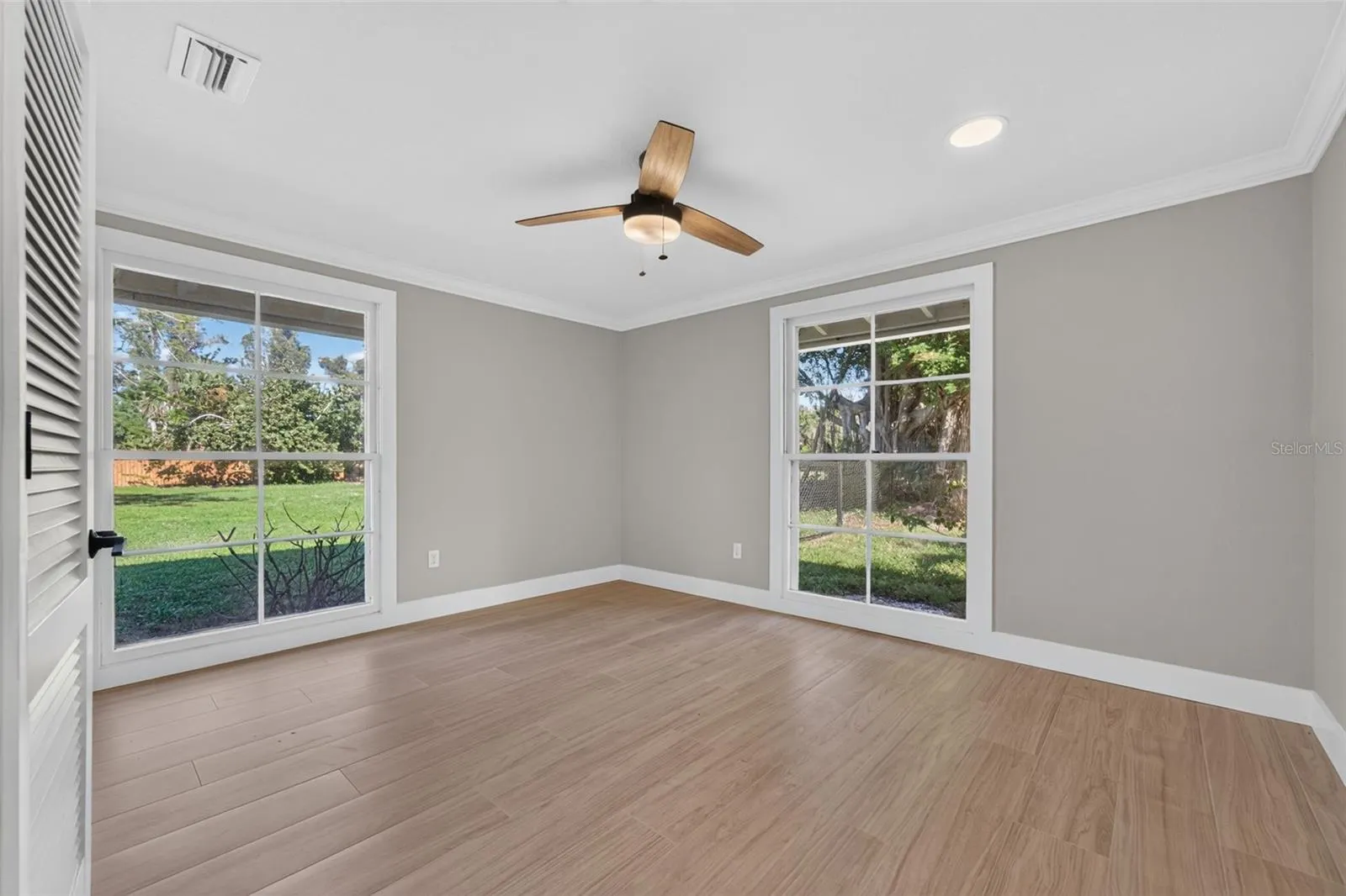 290 SPANIARDS RD