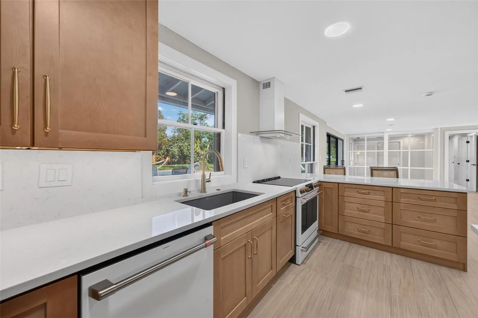 290 SPANIARDS RD