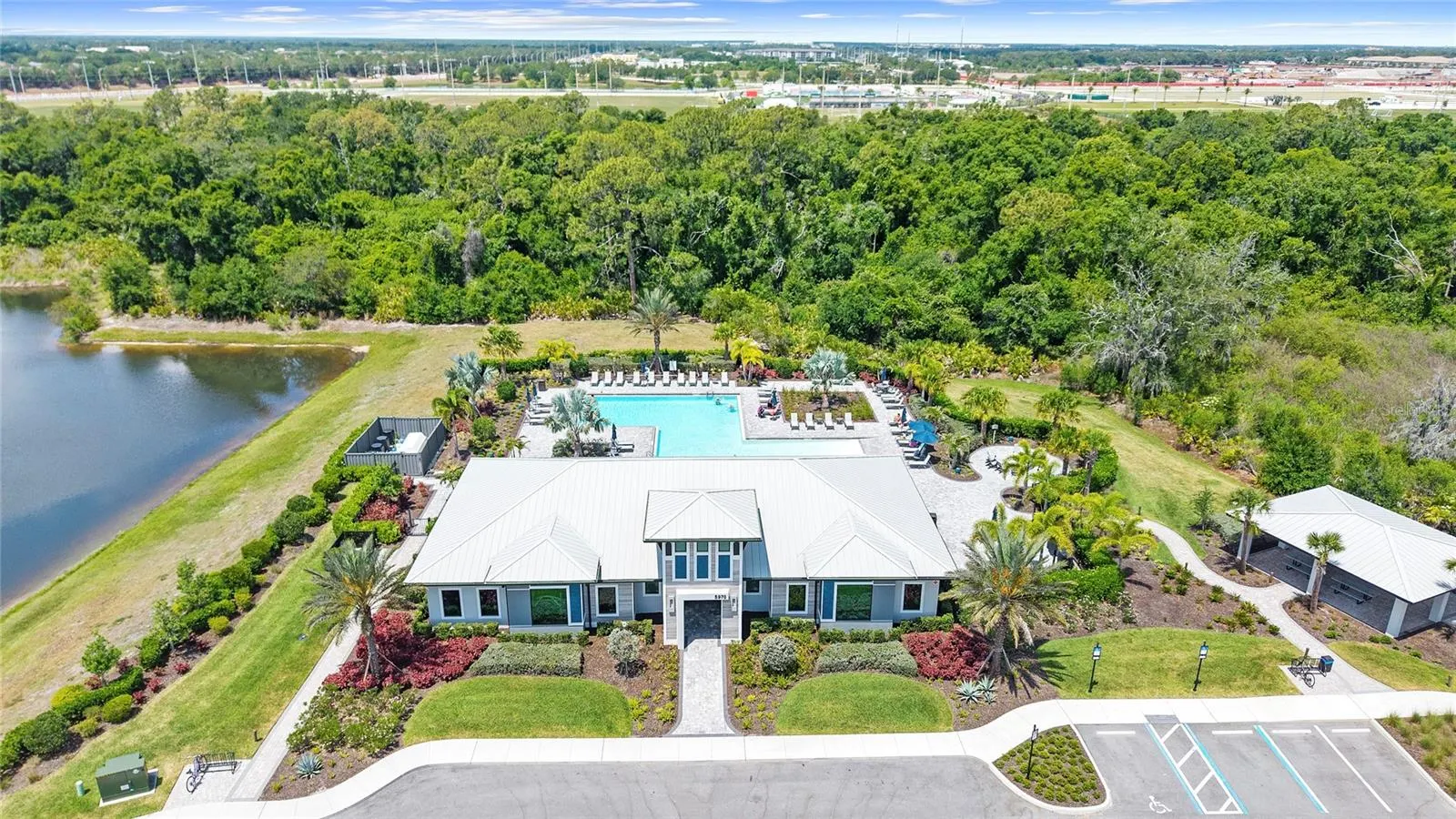 5437 SILVERSIDE PINE CT