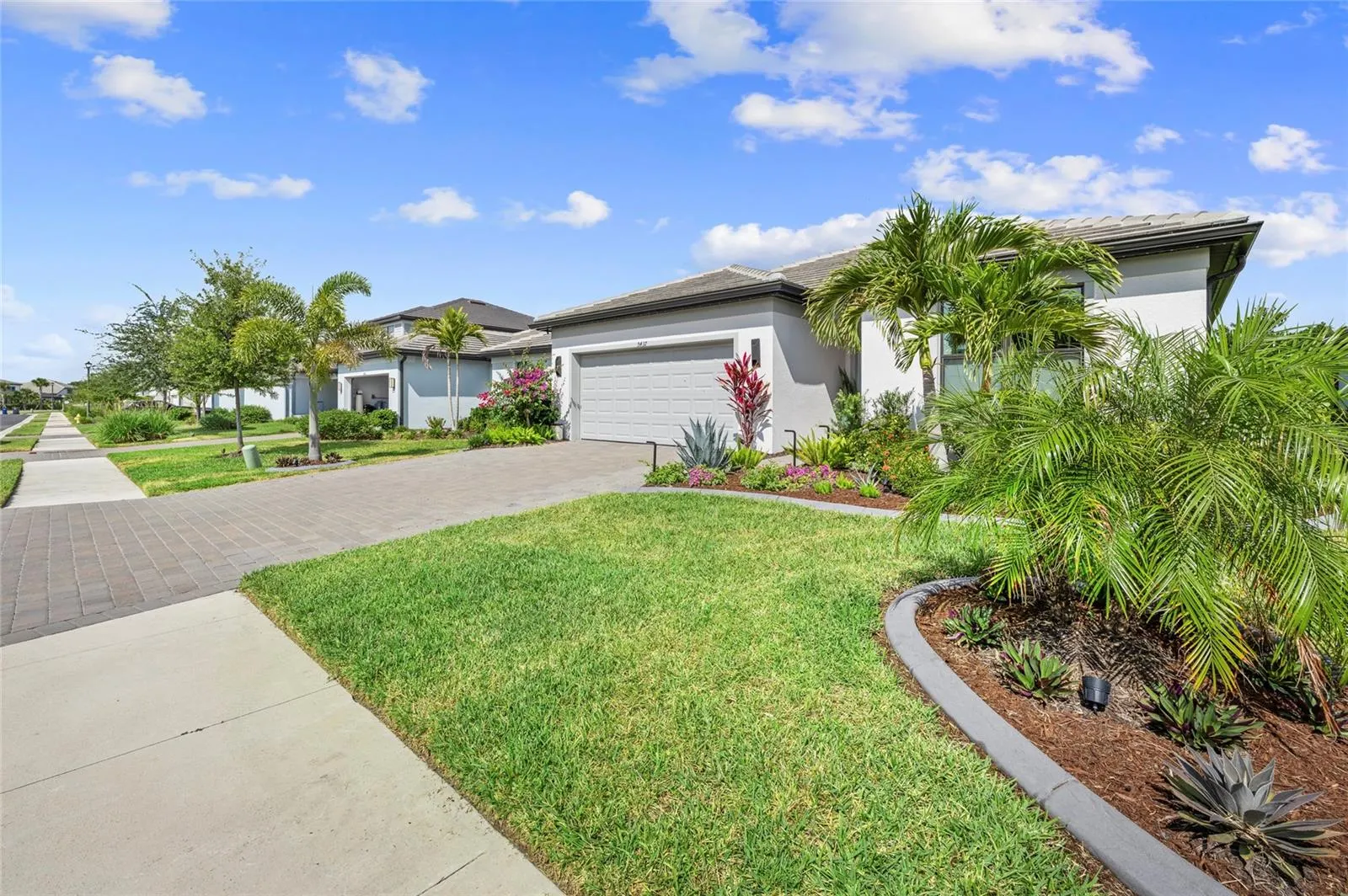 5437 SILVERSIDE PINE CT