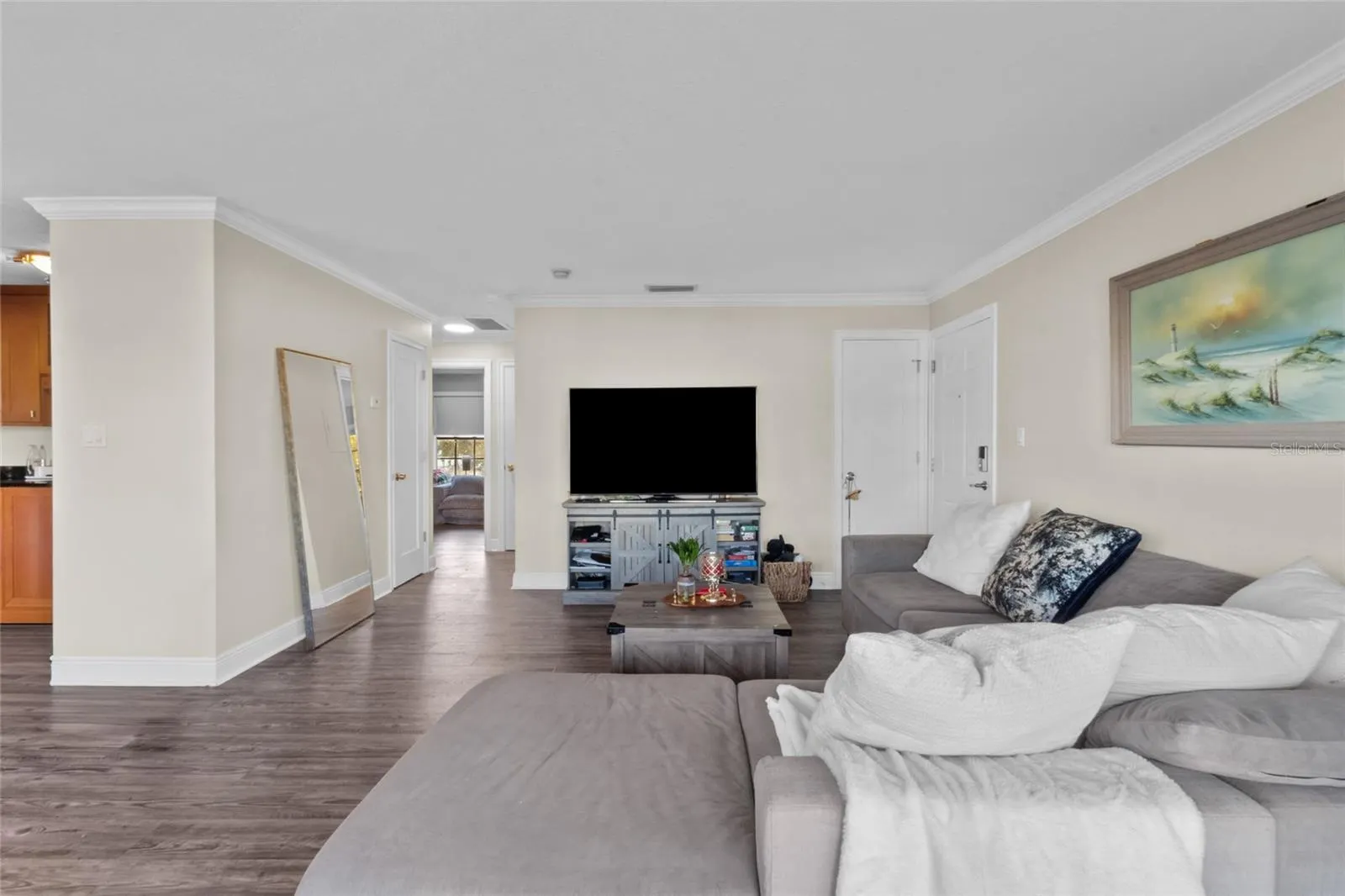 5202 BEACH DR SE #D #D