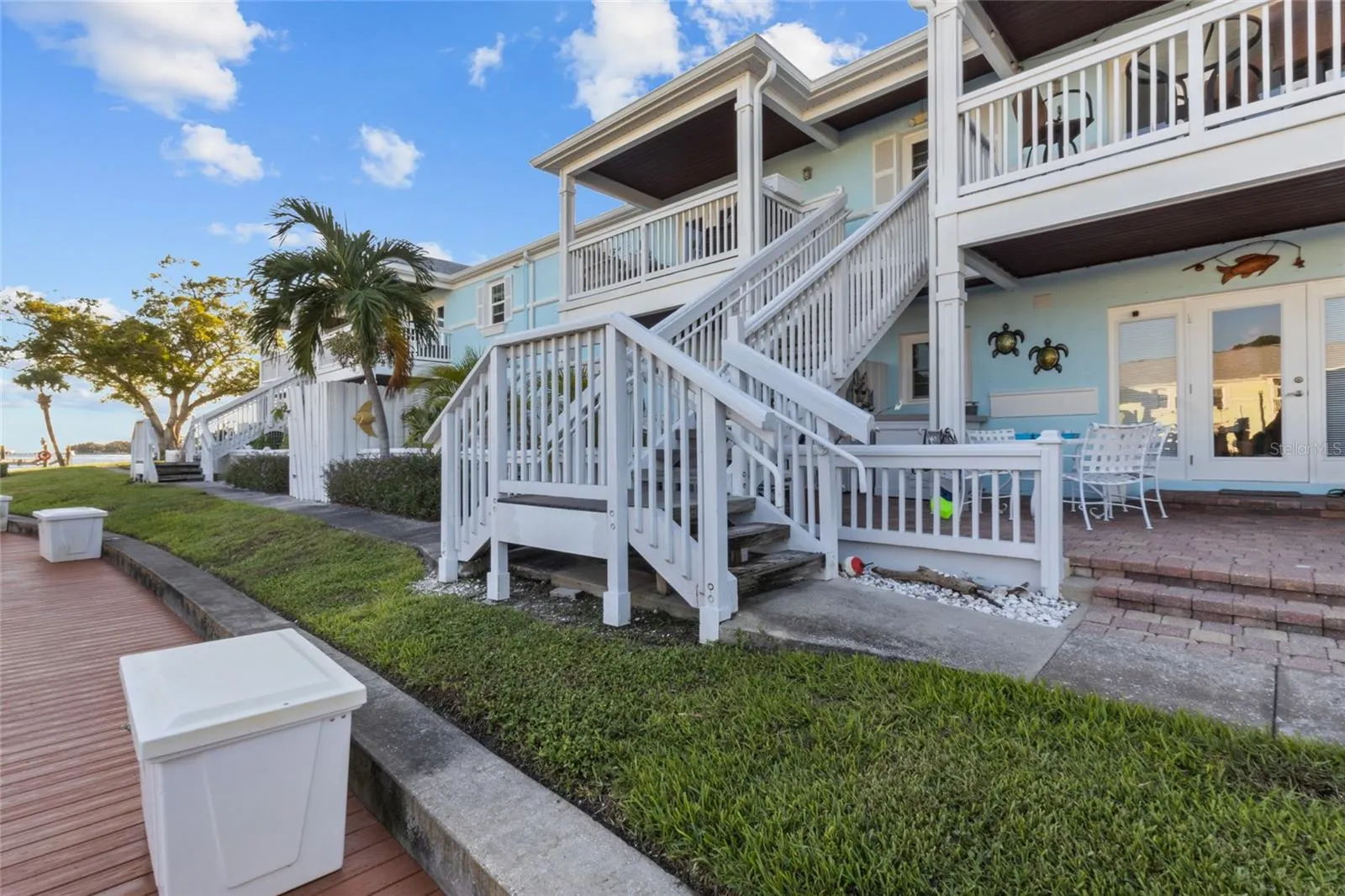 5202 BEACH DR SE #D #D