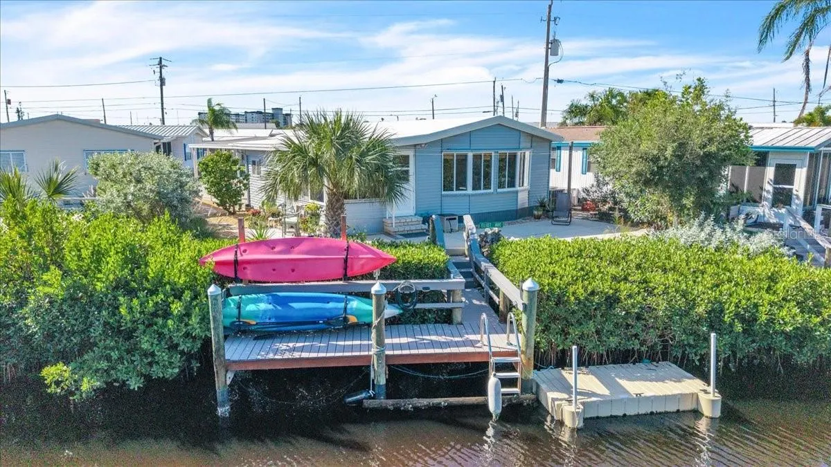 47 N STARBOARD DR