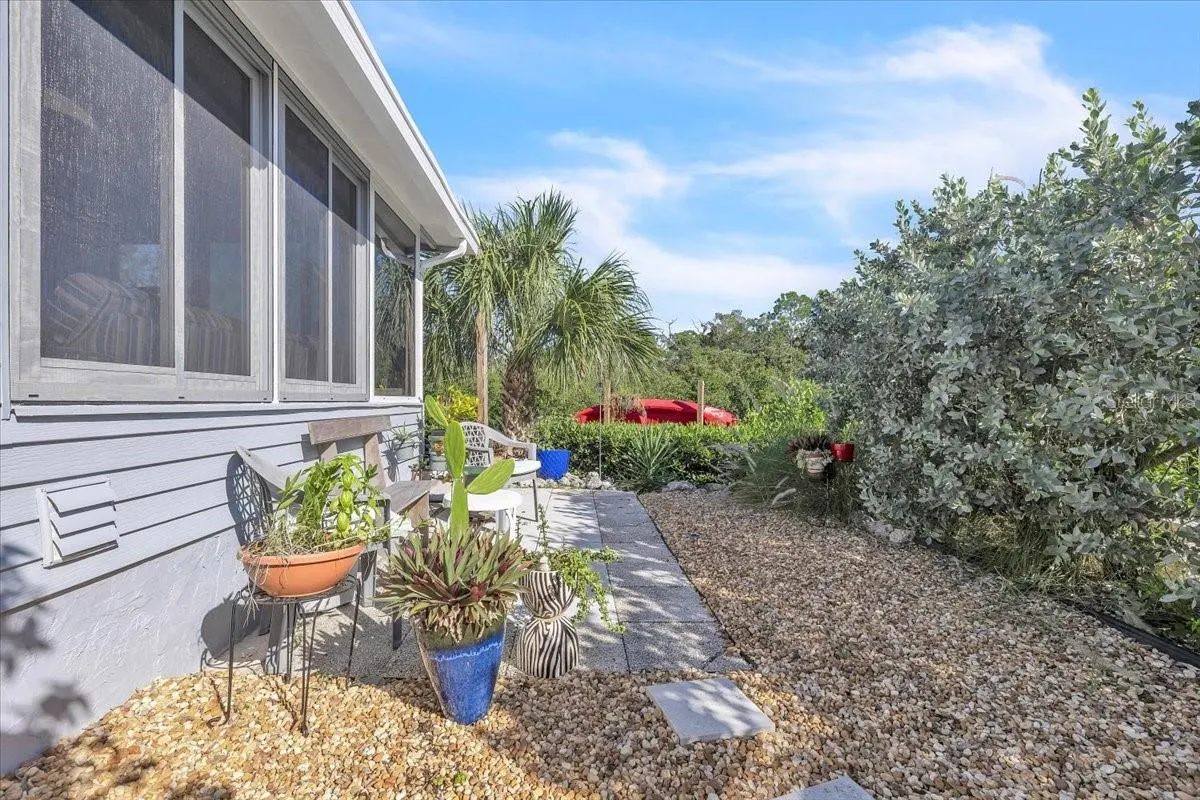 47 N STARBOARD DR