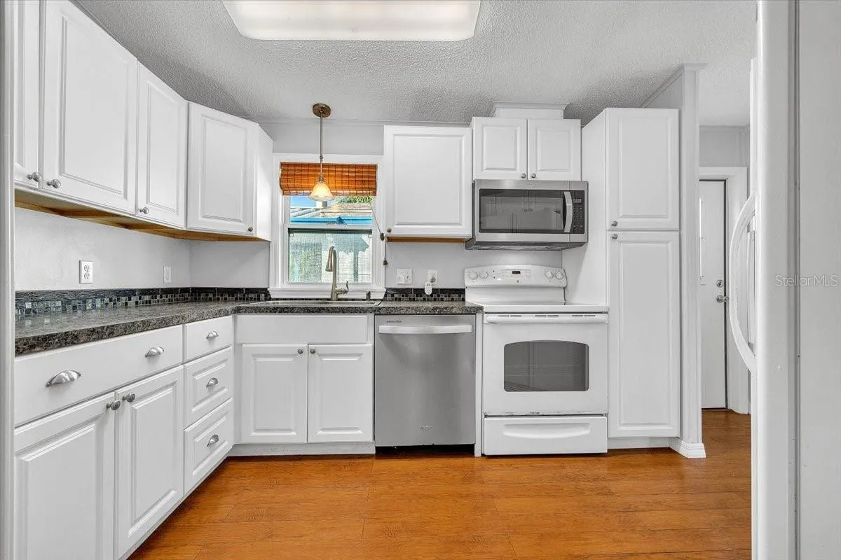 47 N STARBOARD DR