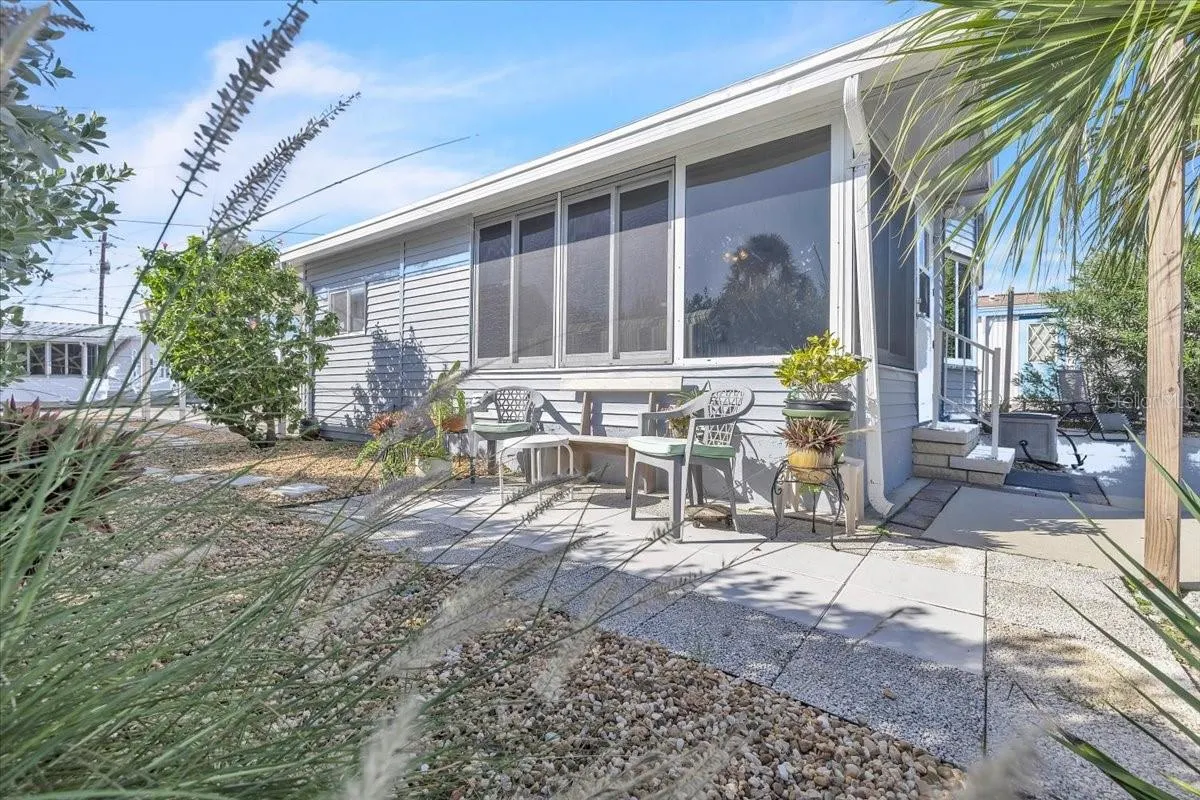 47 N STARBOARD DR
