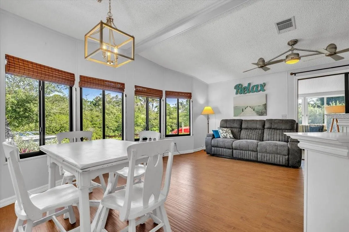47 N STARBOARD DR