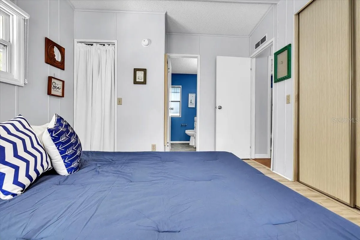 47 N STARBOARD DR