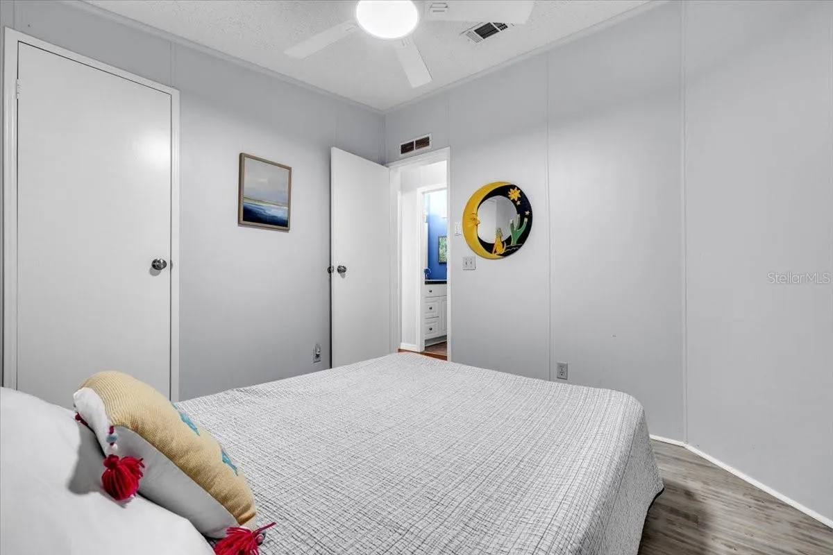 47 N STARBOARD DR
