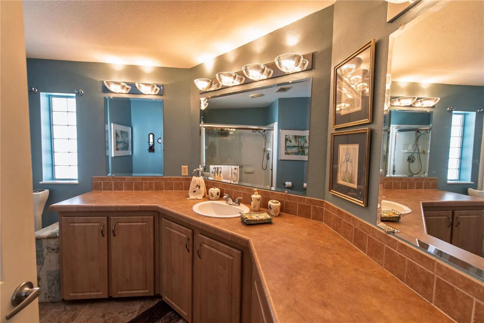 35 EMDEN CIR