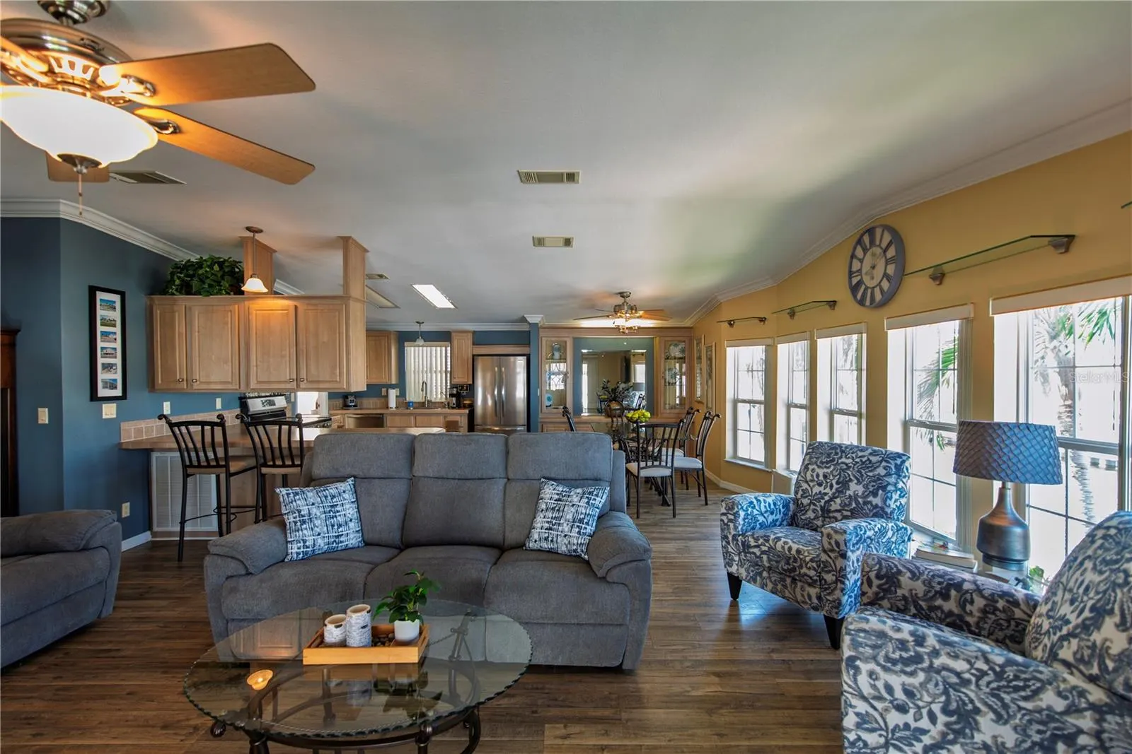 35 EMDEN CIR