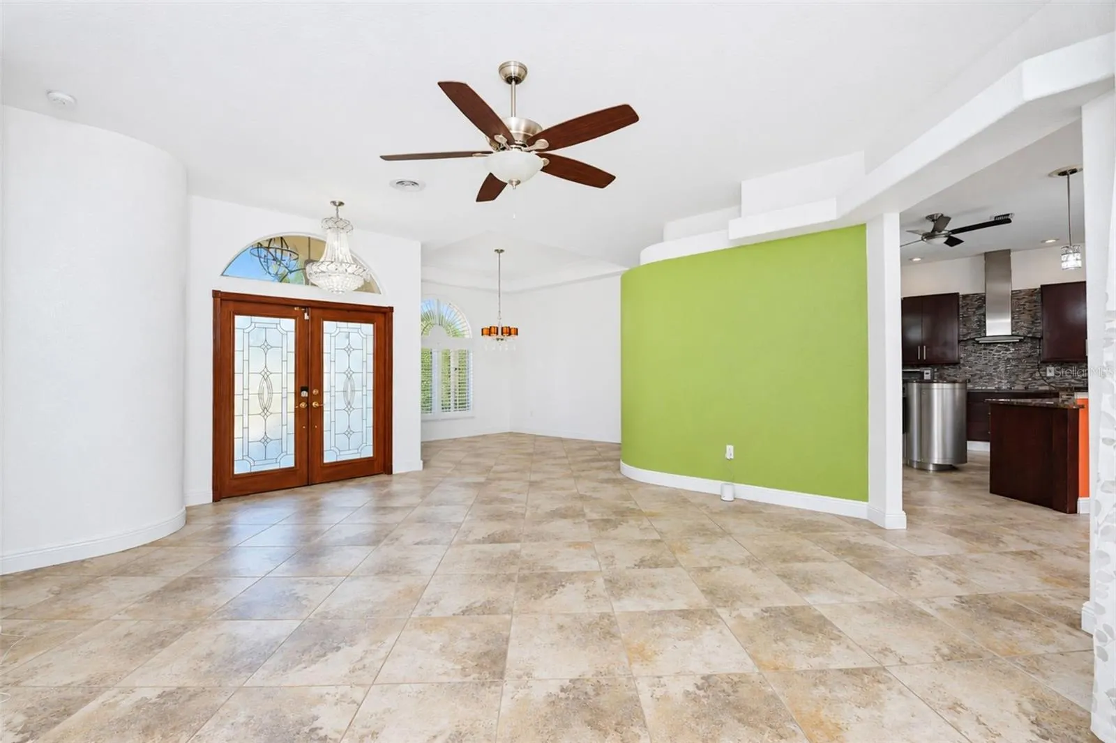 1481 W MARION AVE
