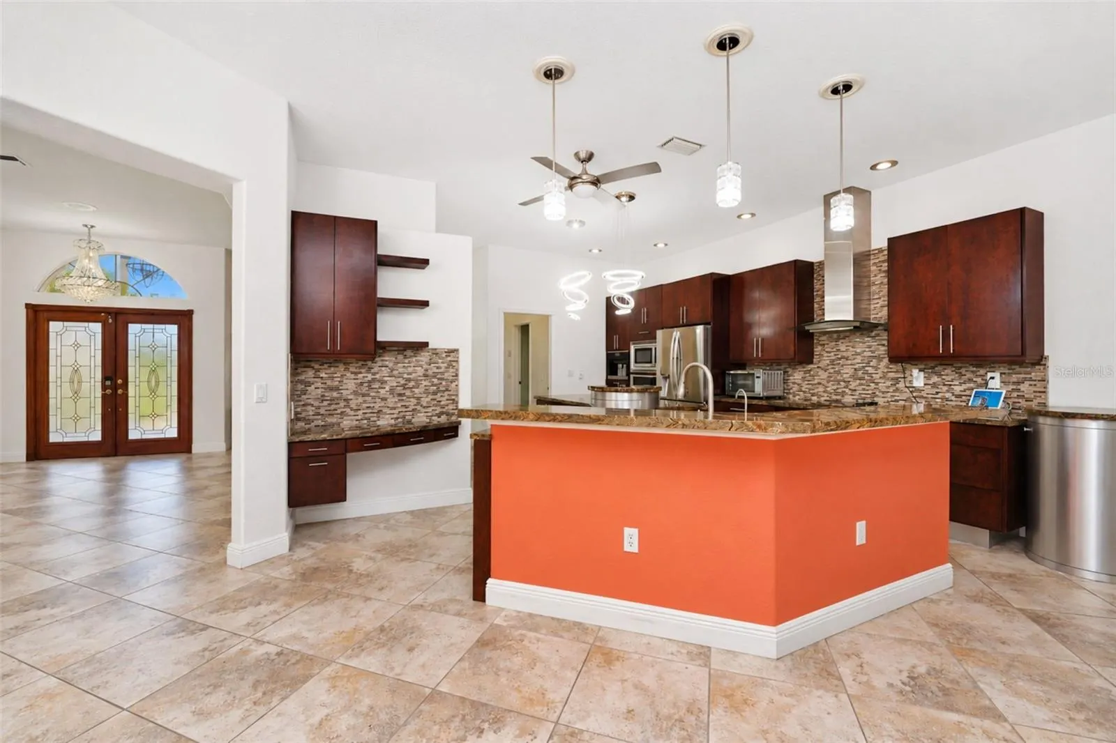 1481 W MARION AVE