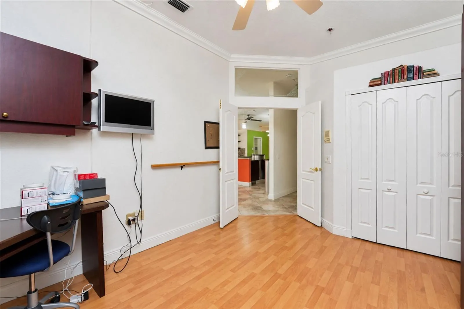 1481 W MARION AVE