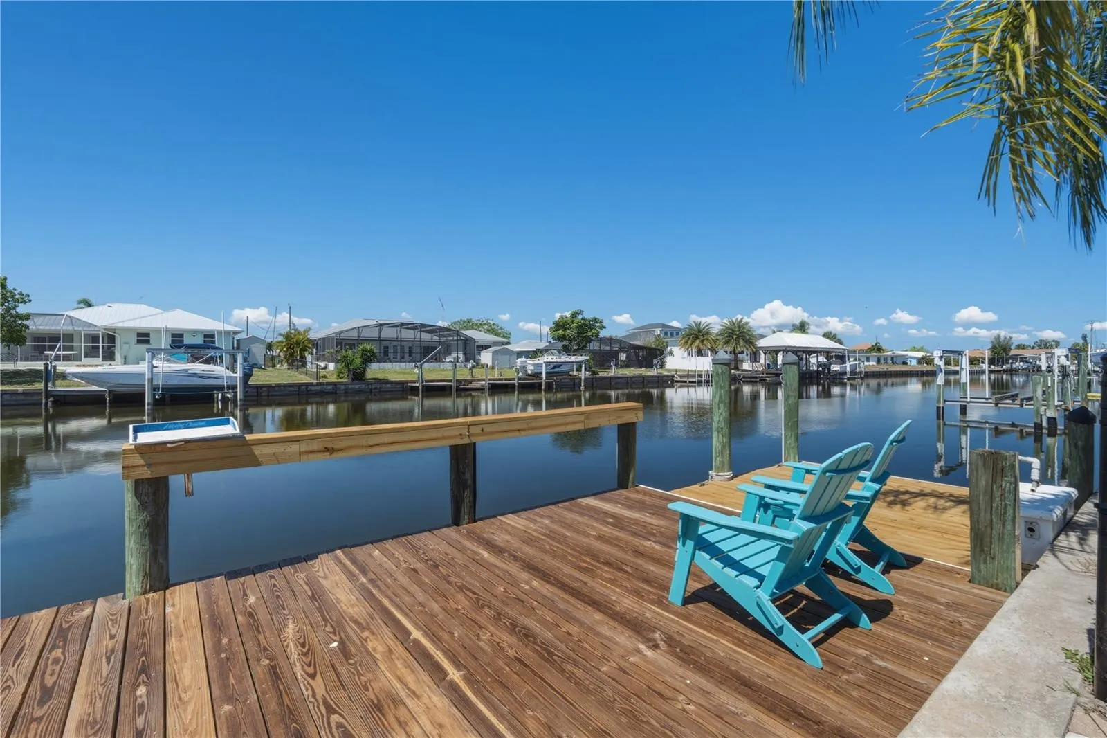 21277 EDGEWATER DR