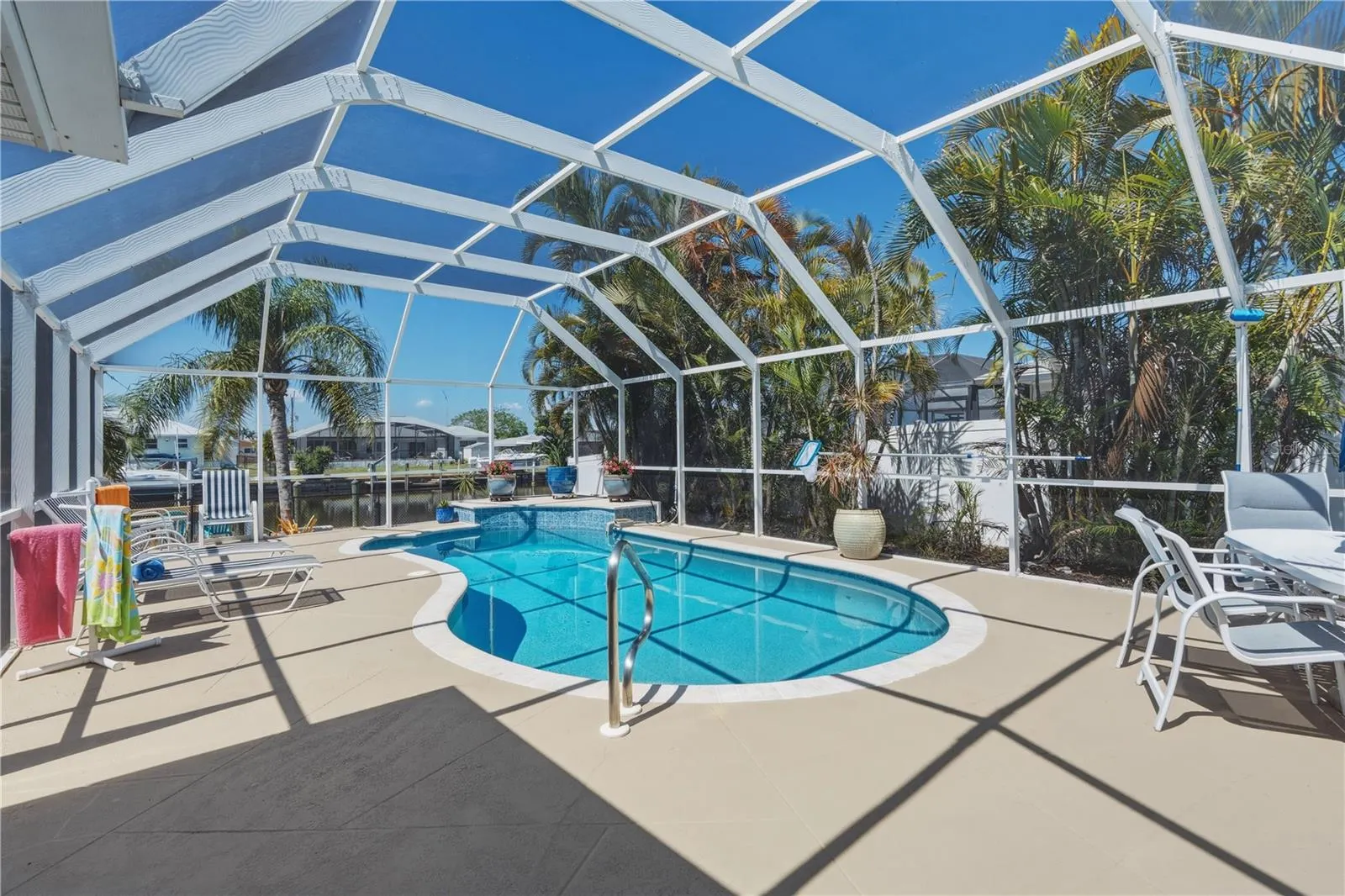 21277 EDGEWATER DR