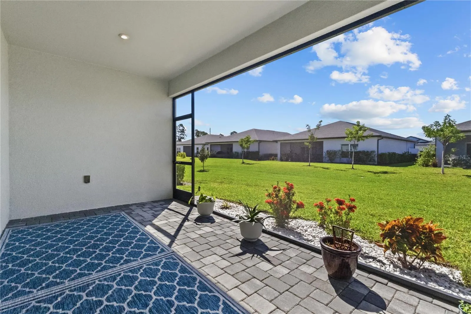 16891 CASTORO DR