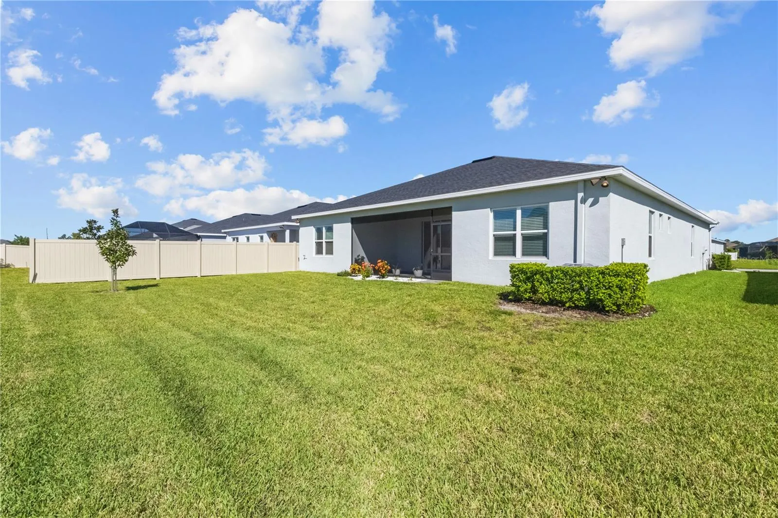 16891 CASTORO DR