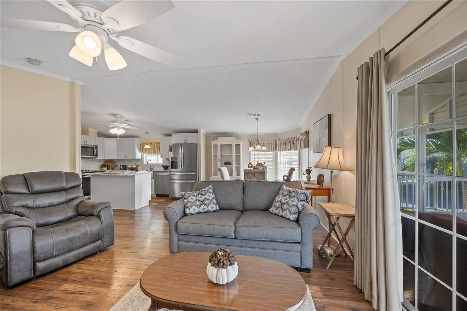 4300 RIVERSIDE DR #53 #53