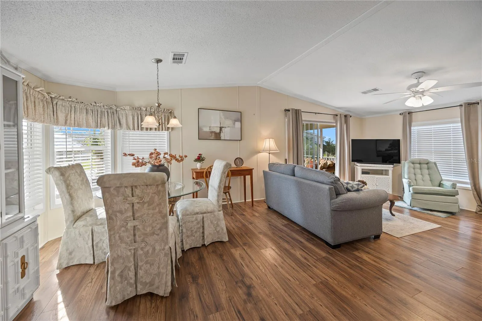 4300 RIVERSIDE DR #53 #53