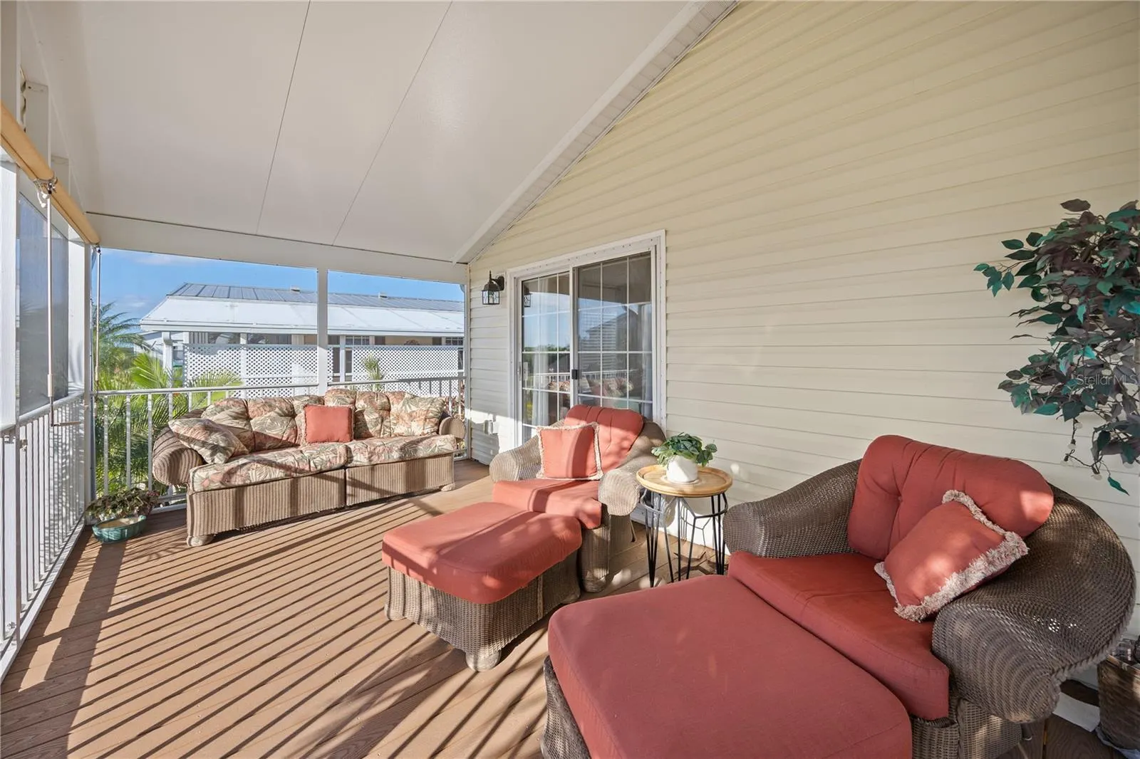 4300 RIVERSIDE DR #53 #53