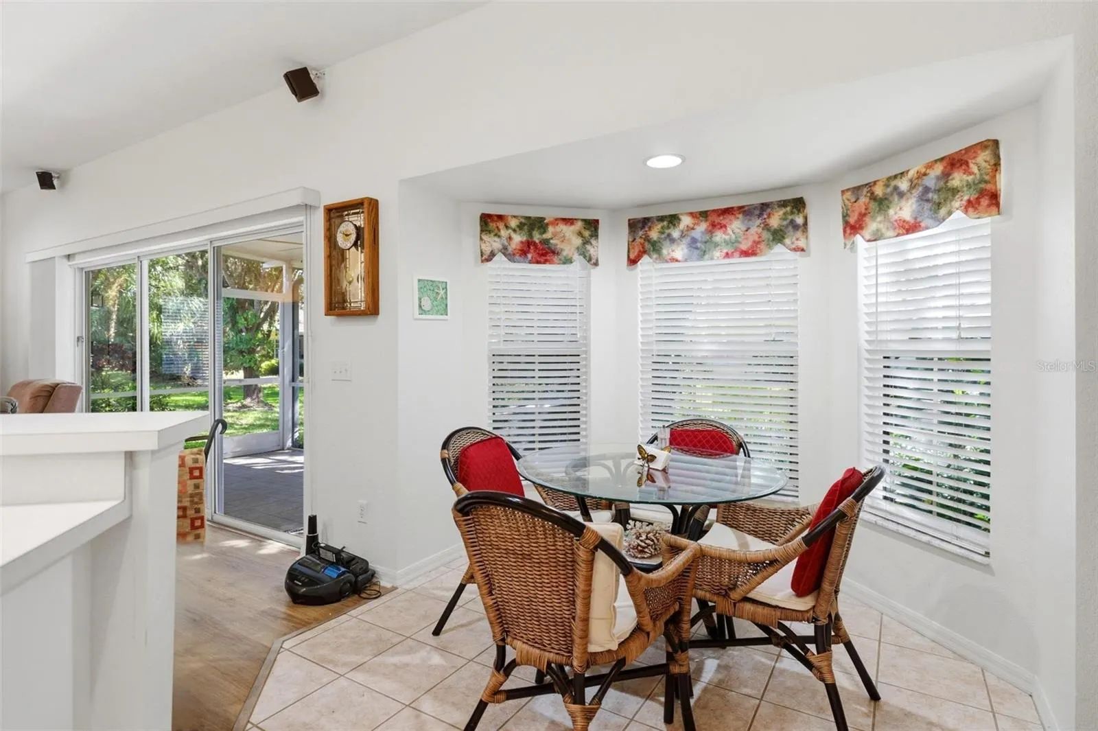 1284 GREEN OAK TRL