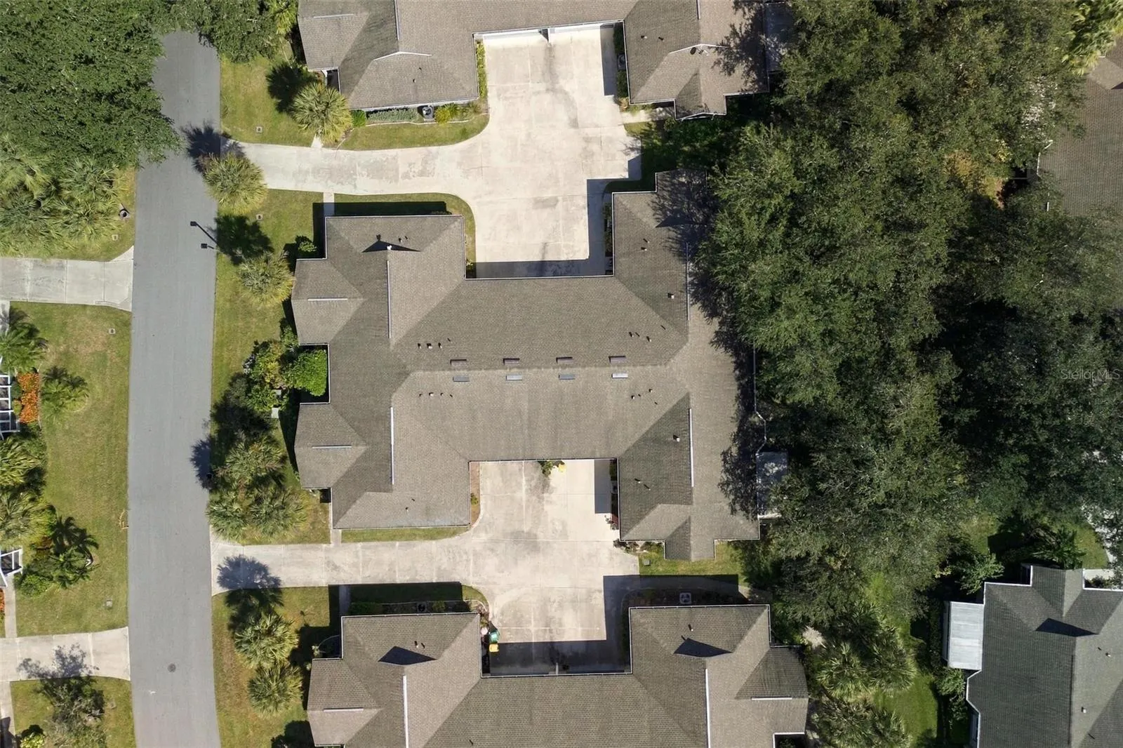 1284 GREEN OAK TRL