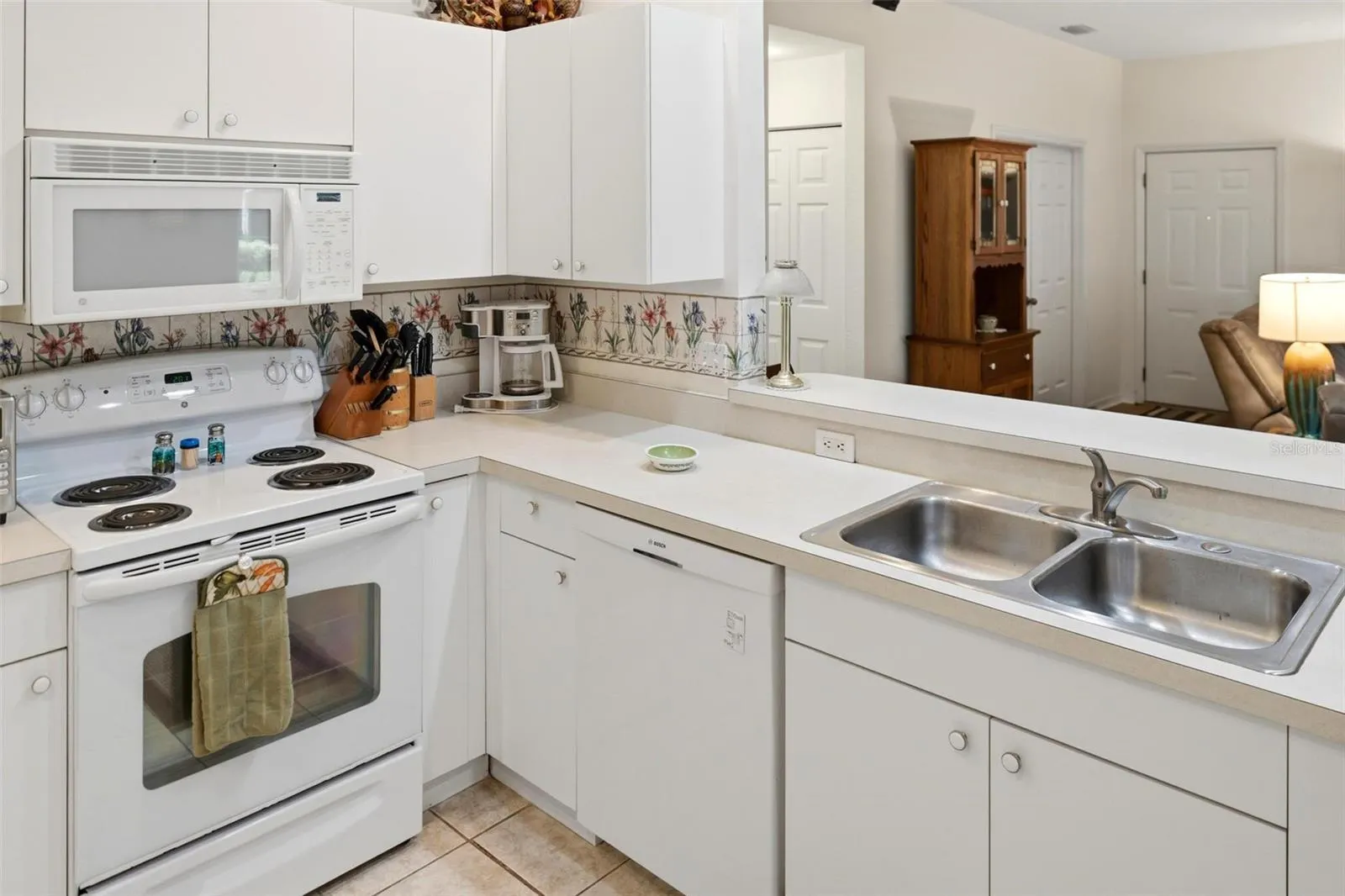 1284 GREEN OAK TRL