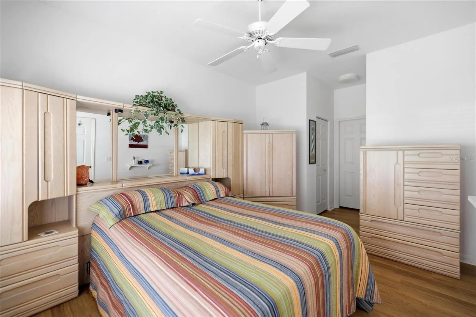 1284 GREEN OAK TRL
