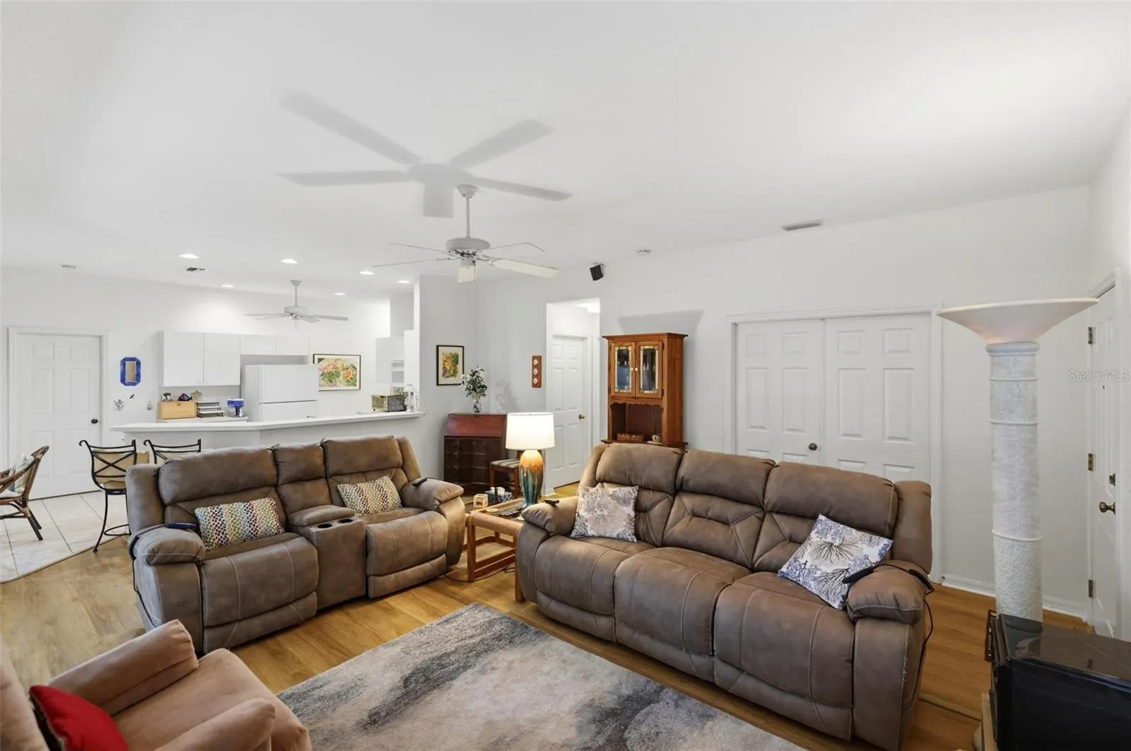 1284 GREEN OAK TRL