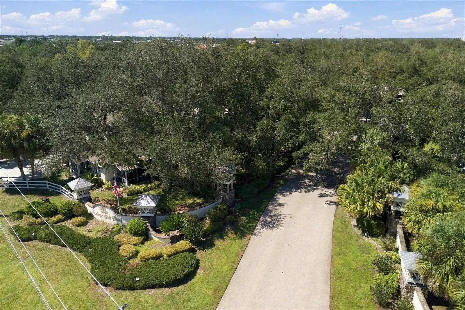 1284 GREEN OAK TRL