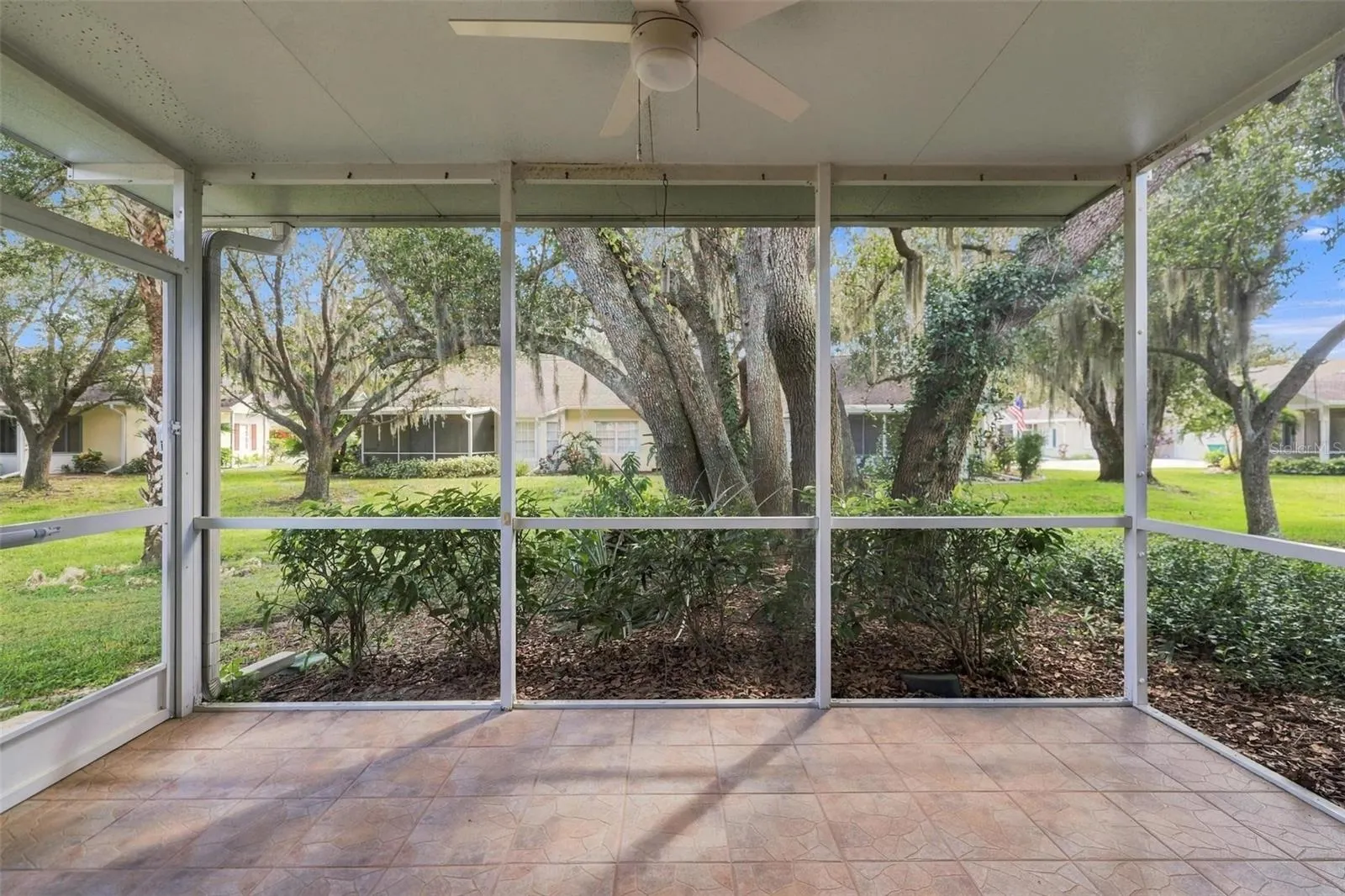 1284 GREEN OAK TRL