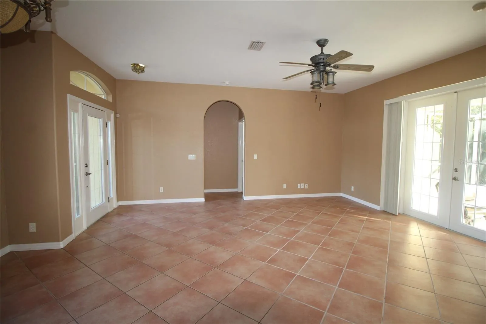2743 MORRIETTA LN