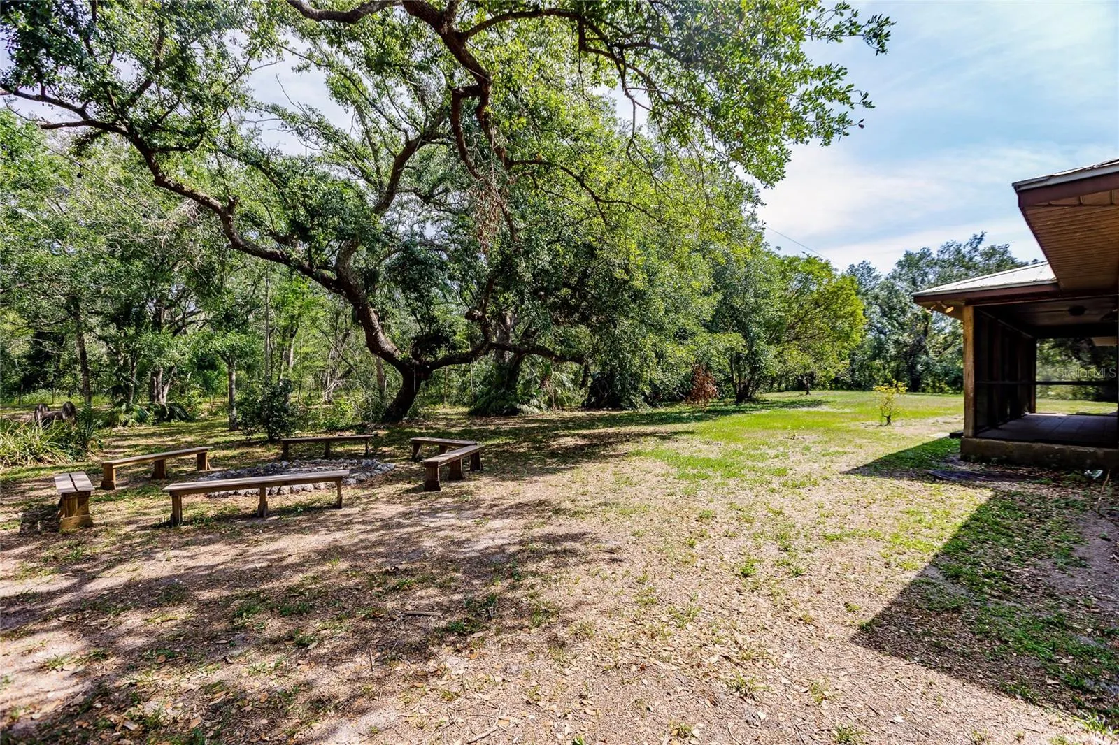 5826 SW HIGHWAY 72