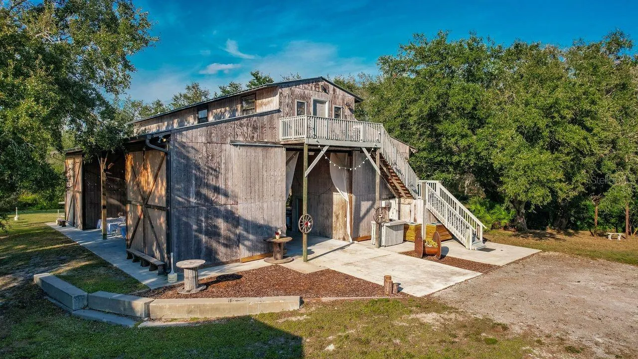 5826 SW HIGHWAY 72