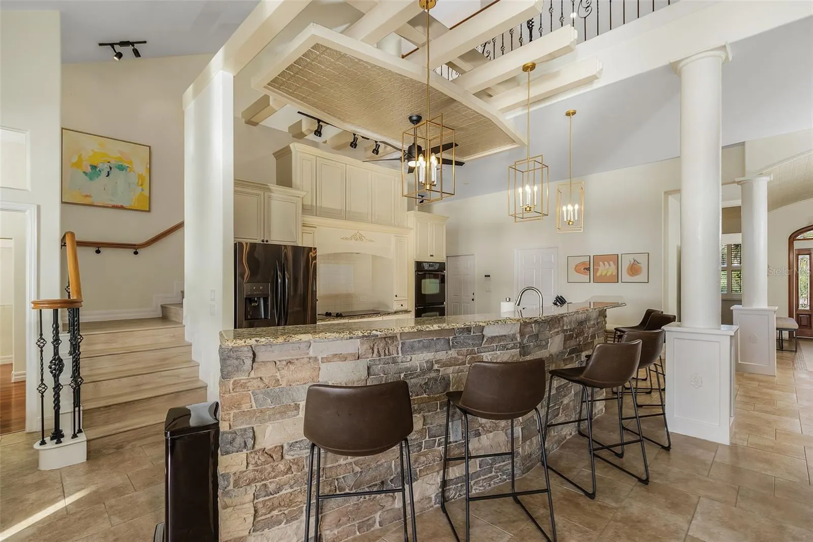 197 ALBERT LN