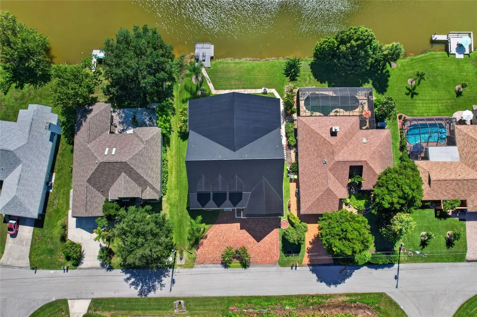 197 ALBERT LN