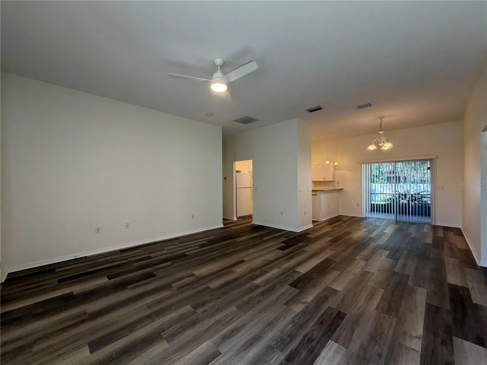 4733 S CRANBERRY BLVD