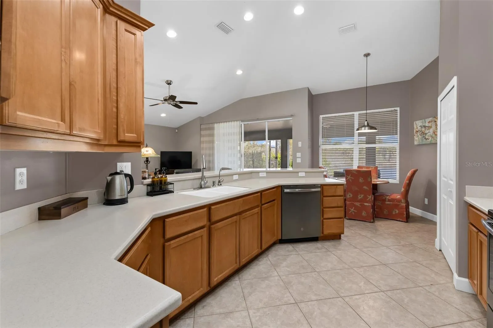 14394 SILVER LAKES CIR