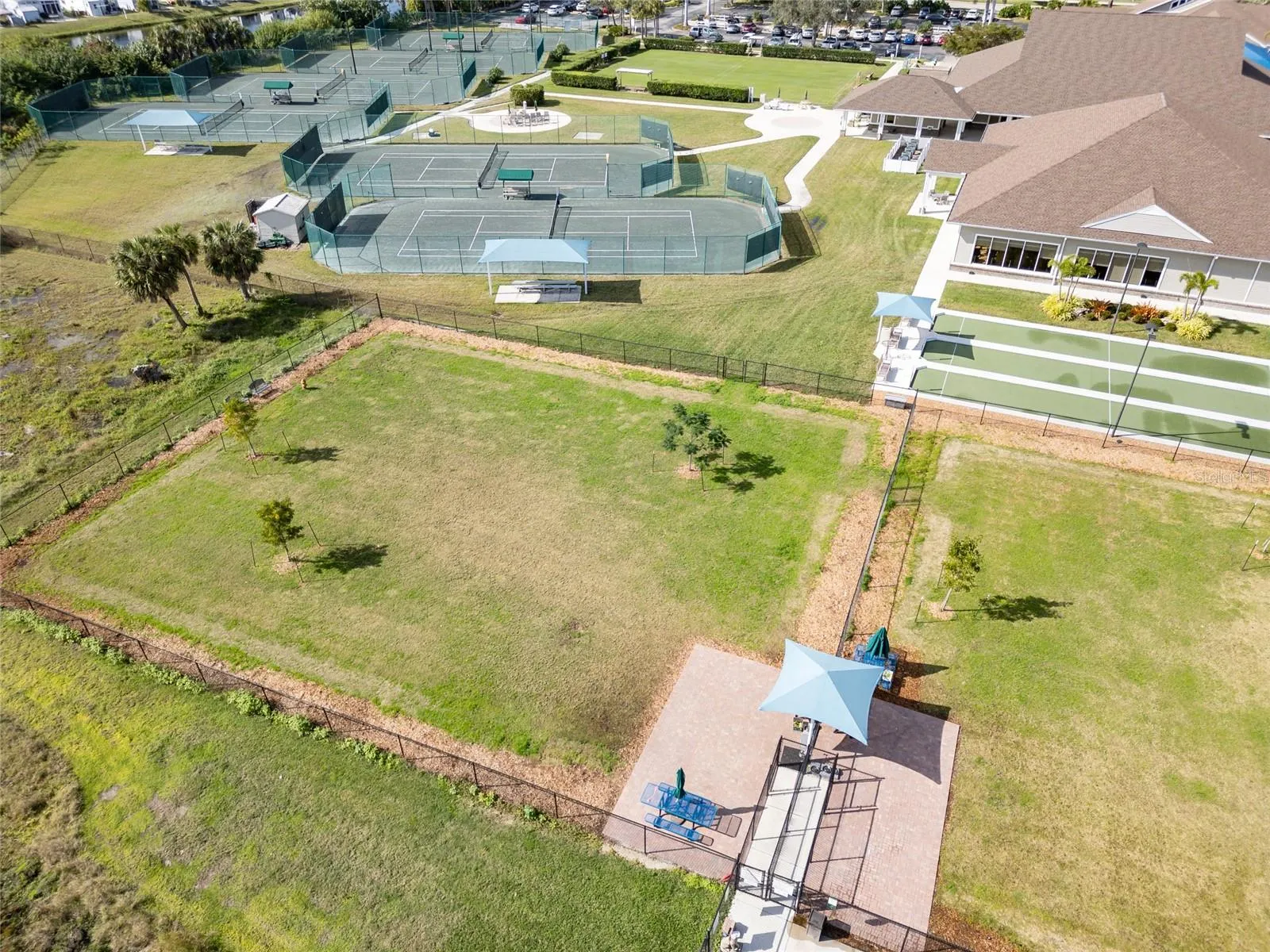14394 SILVER LAKES CIR