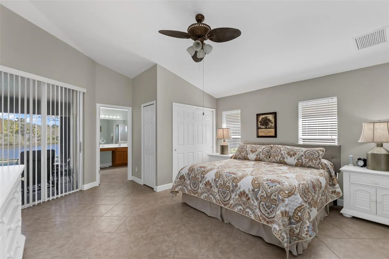 14394 SILVER LAKES CIR