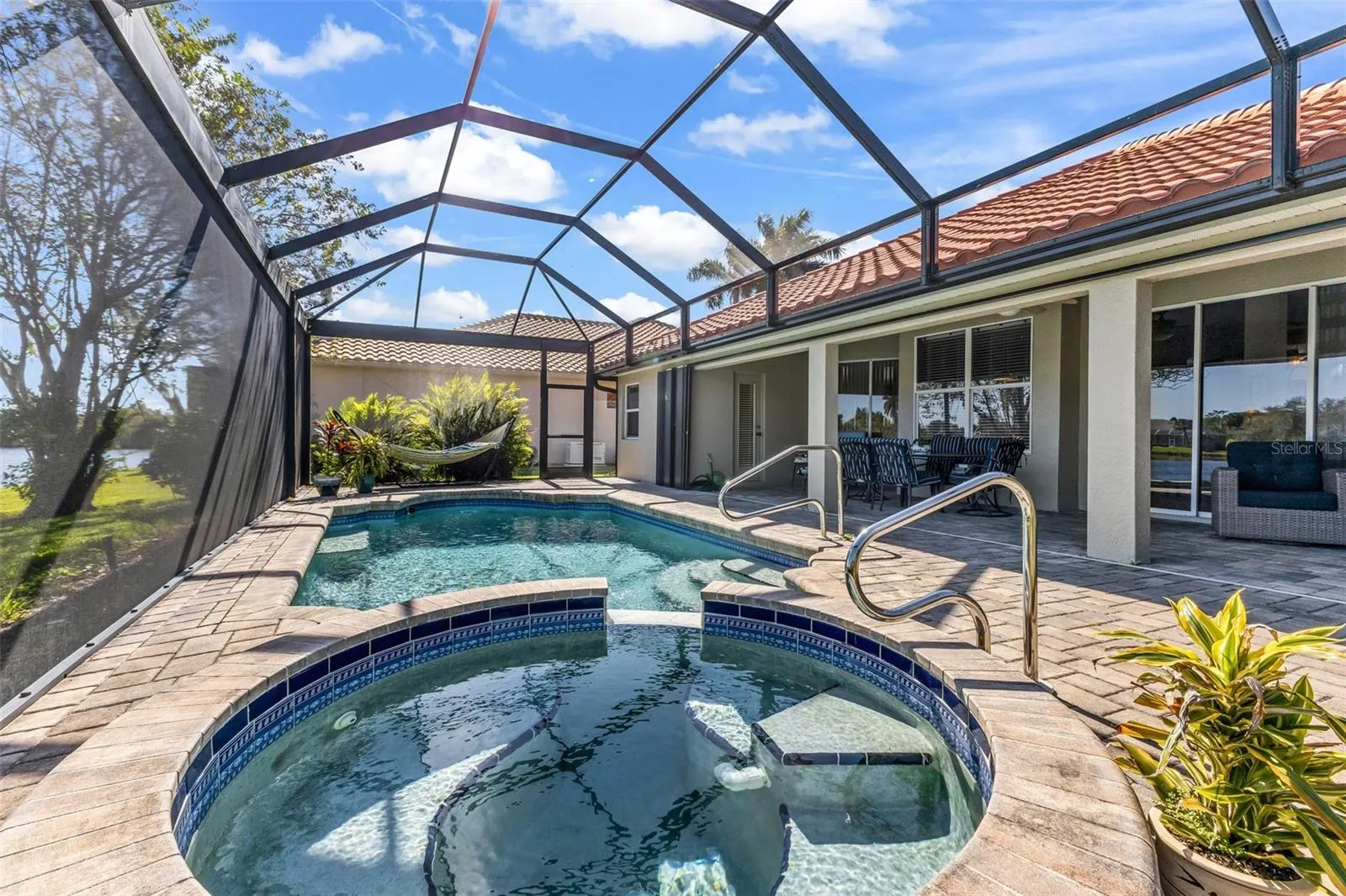 14394 SILVER LAKES CIR