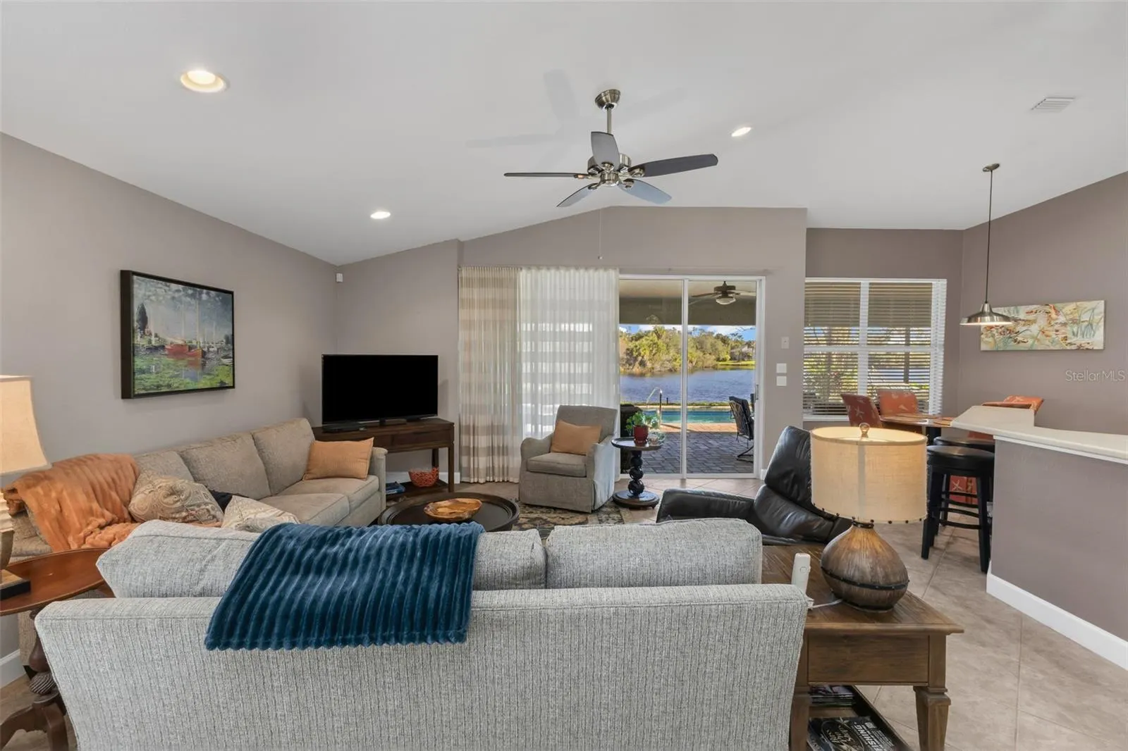 14394 SILVER LAKES CIR