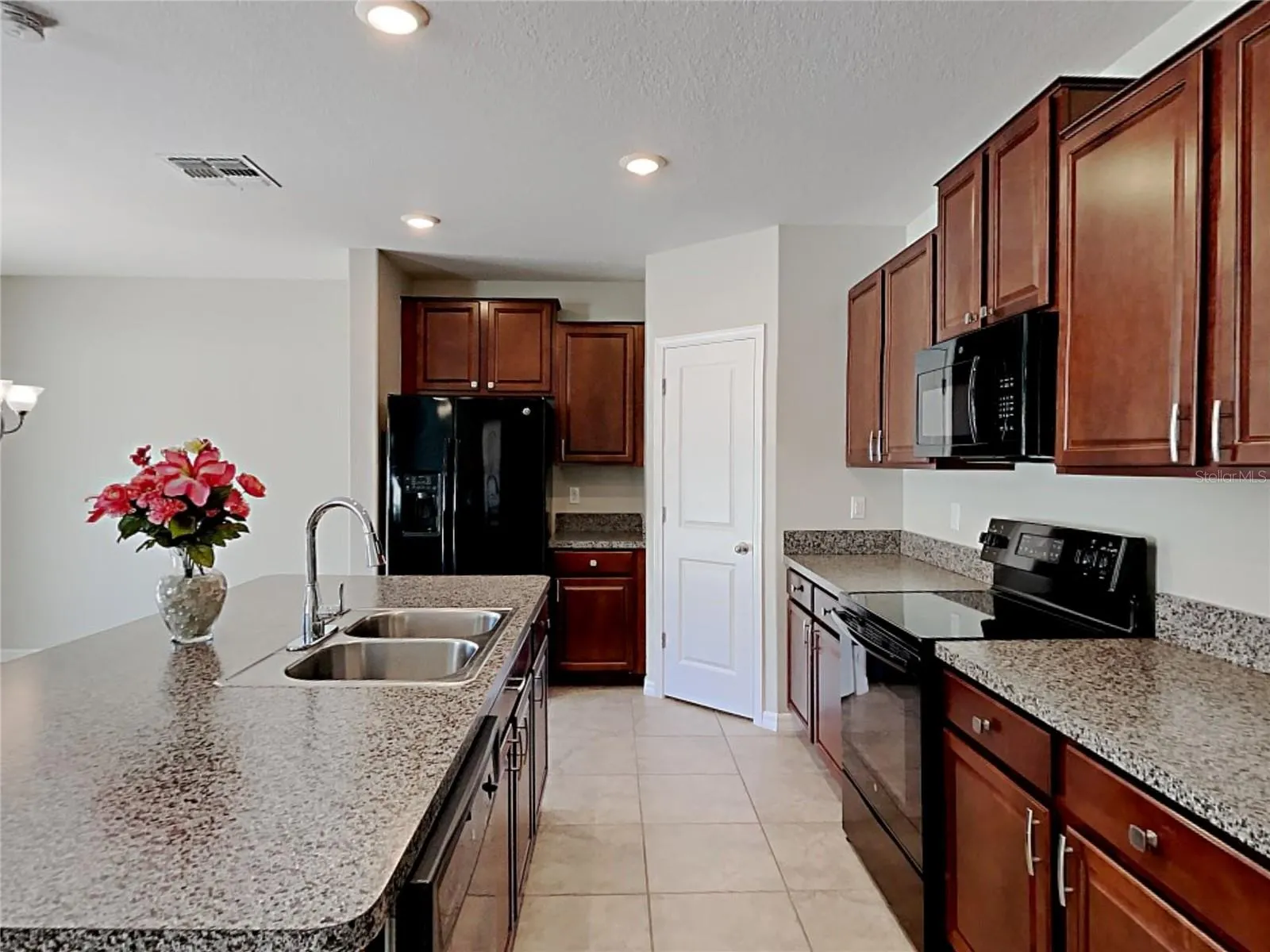 14612 CRESCENT ROCK DR