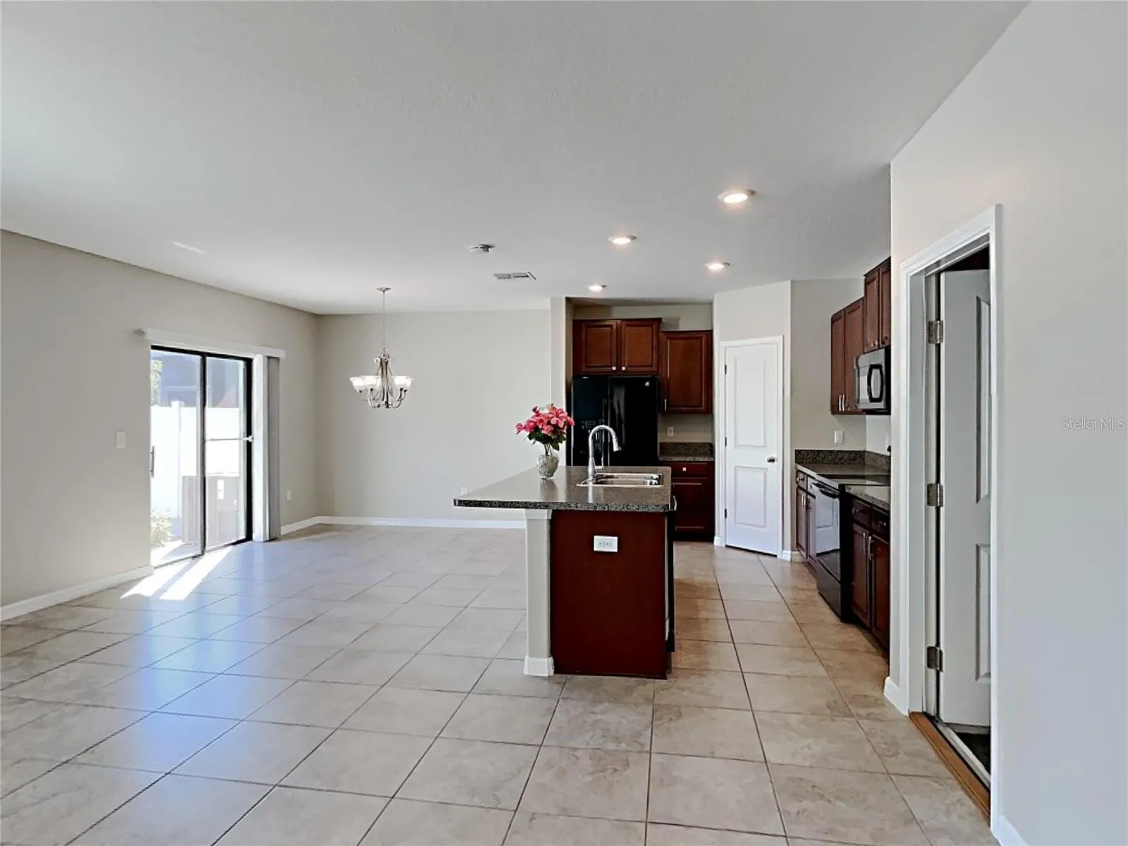 14612 CRESCENT ROCK DR