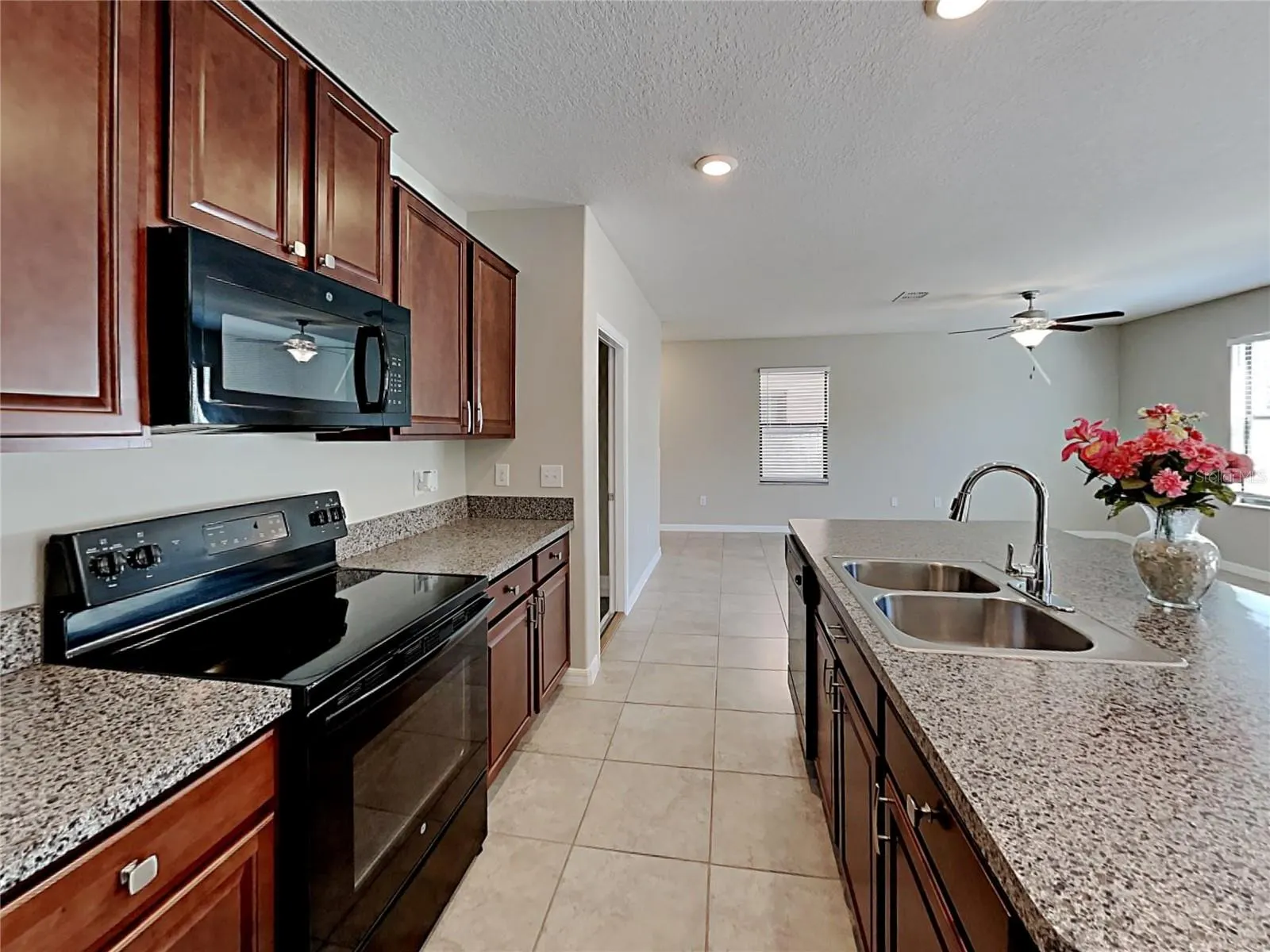 14612 CRESCENT ROCK DR