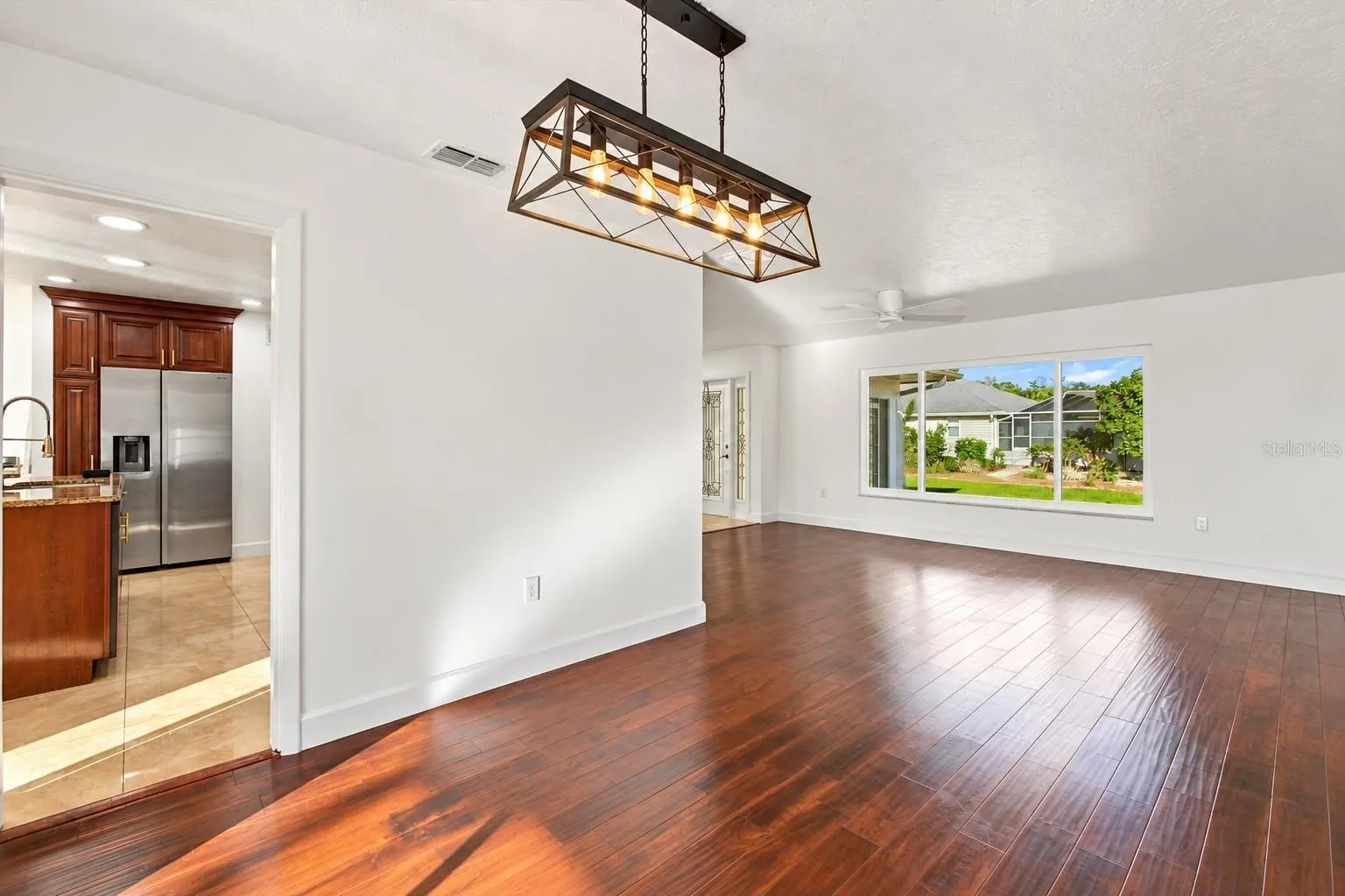 511 BONITO AVE