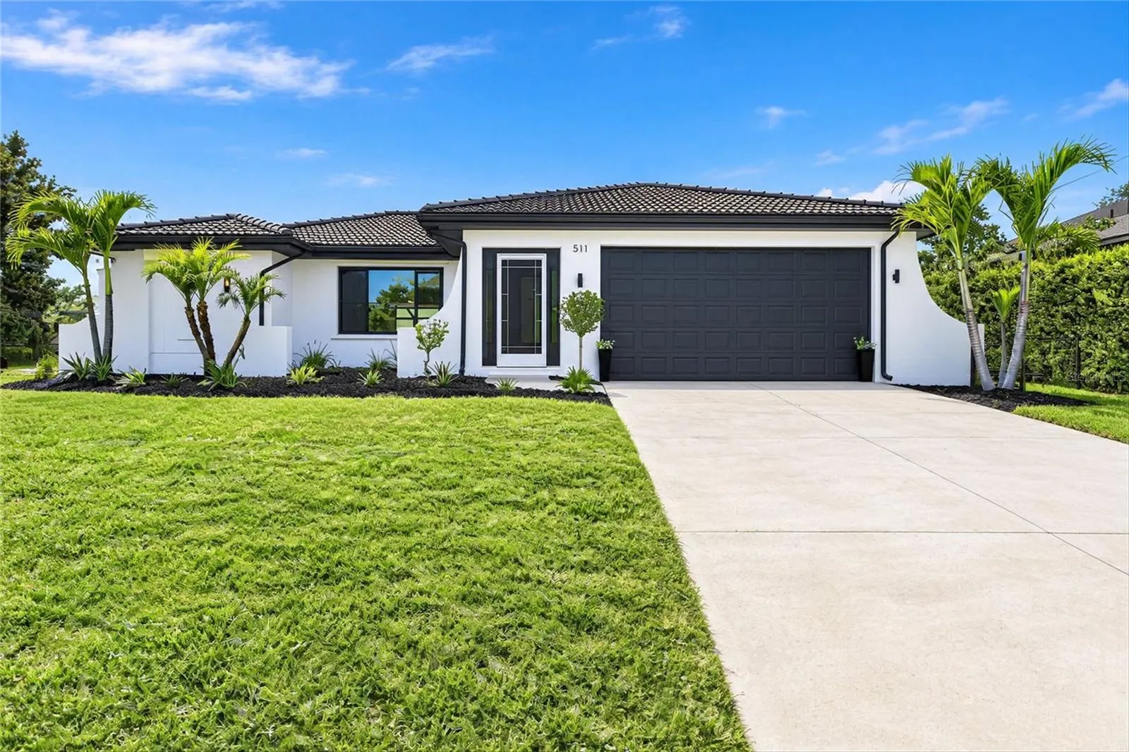 511 BONITO AVE