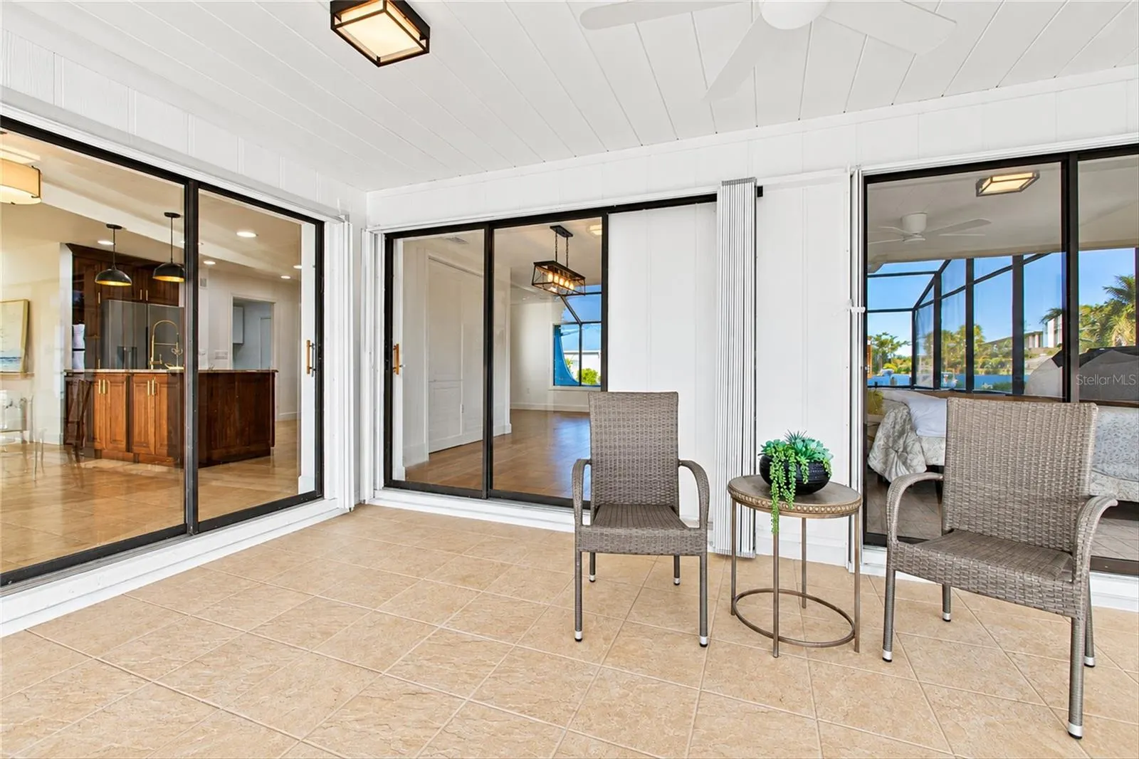 511 BONITO AVE